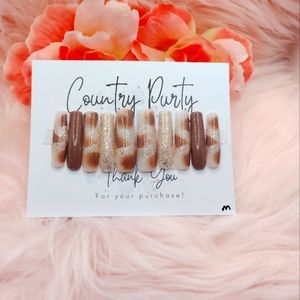 Custom press on nails brown and beige size medium
